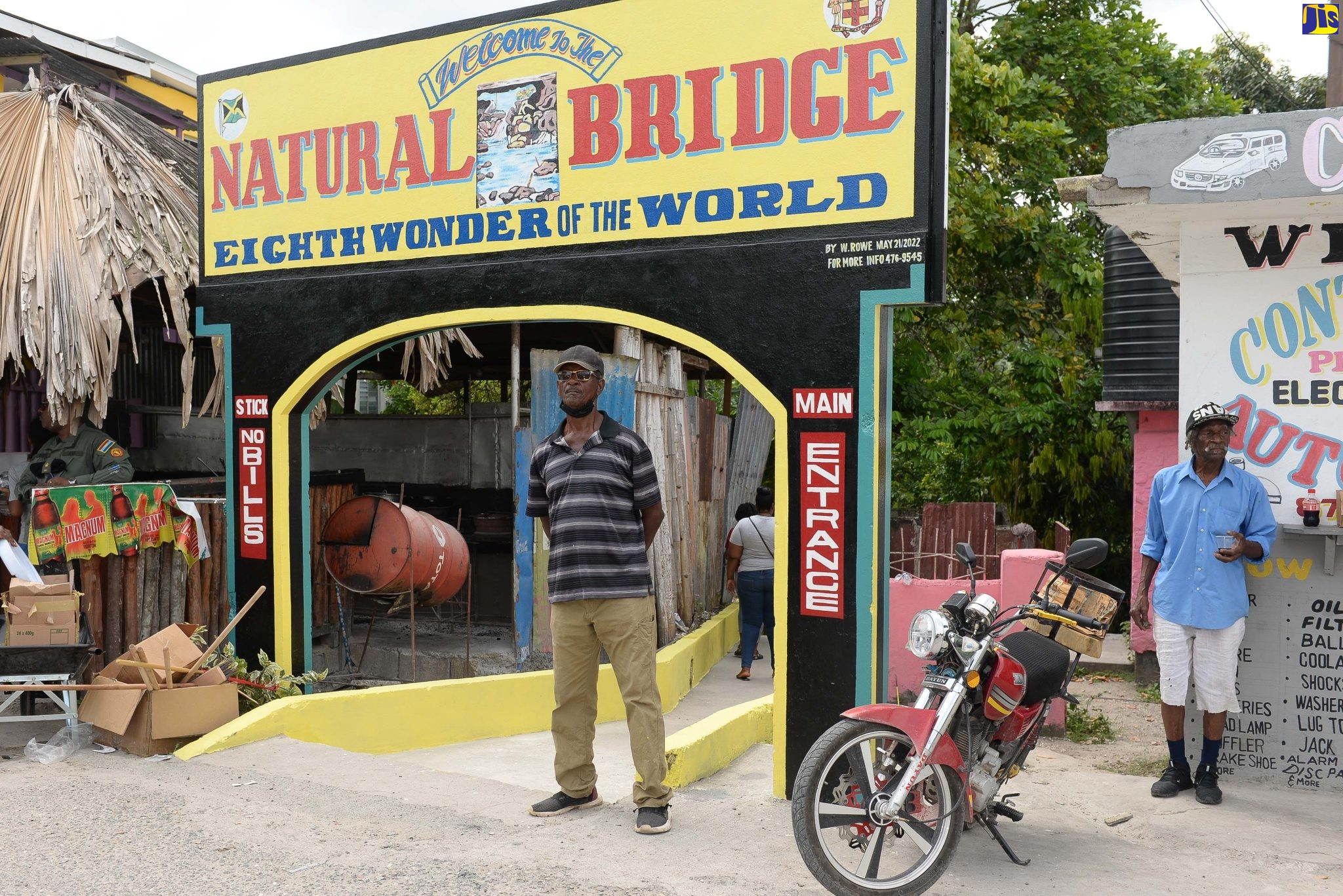 Natural brige in Riversdale shows potential as an attraction