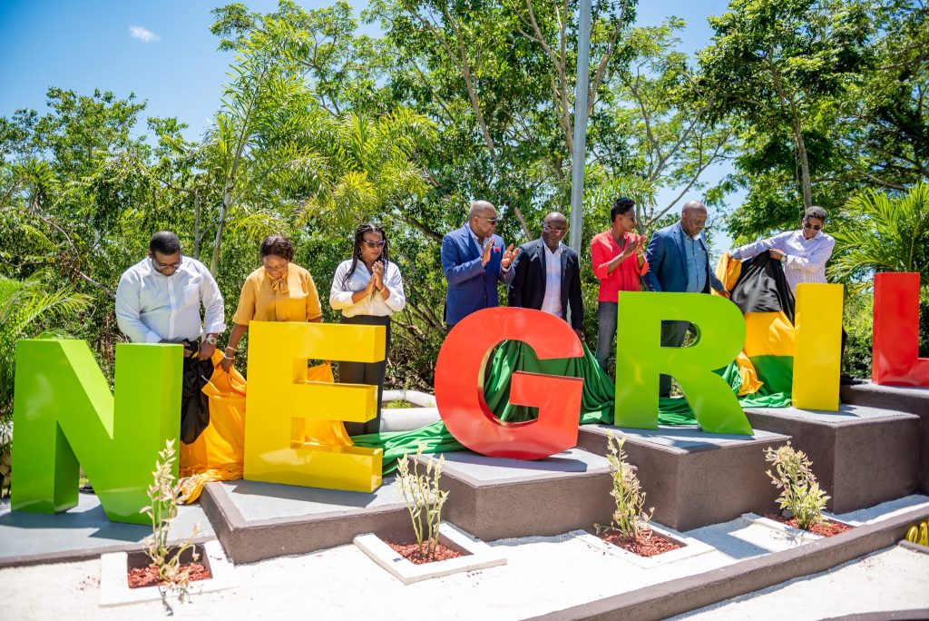 Negril a major tourism earner, says Bartlett amid critics of sign