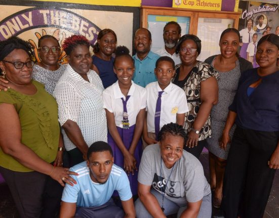 Crescent Primary celebrates PEP results