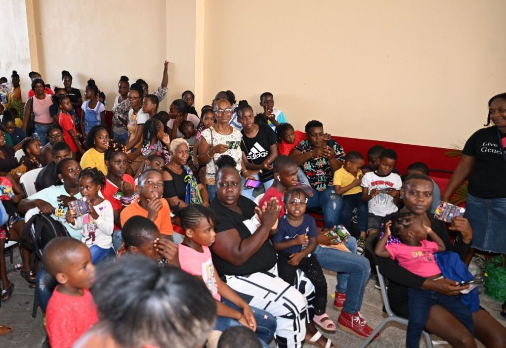 Diaspora groups provide back-to-school assistance for St Elizabeth students